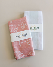 Load image into Gallery viewer, Desert Pink Floral Towel