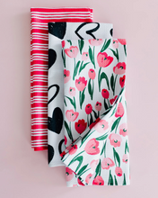 Load image into Gallery viewer, Valentine's Tulip Towel