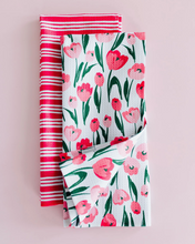 Load image into Gallery viewer, Valentine's Tulip Towel