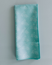 Load image into Gallery viewer, Spring Breeze Towel