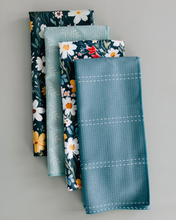 Load image into Gallery viewer, Wildflower Meadow Towel