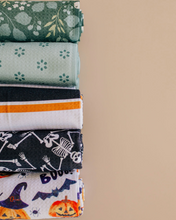 Load image into Gallery viewer, Morning Bloom Towel