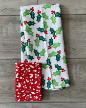 Load image into Gallery viewer, Holly Berry Towel
