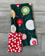 Load image into Gallery viewer, Holiday Glow Washcloth