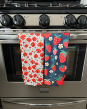 Load image into Gallery viewer, Red Poppy Towel