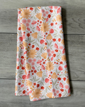Load image into Gallery viewer, Summer Floral Towel