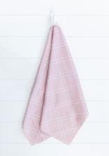 Load image into Gallery viewer, Pink Diamond Towel