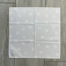 Load image into Gallery viewer, Simple Daisy Washcloth