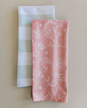 Load image into Gallery viewer, Desert Pink Floral Towel
