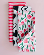 Load image into Gallery viewer, Valentine&#39;s Tulip Towel
