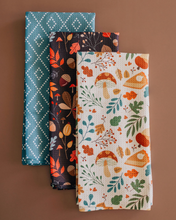 Load image into Gallery viewer, Autumn Feast Towel
