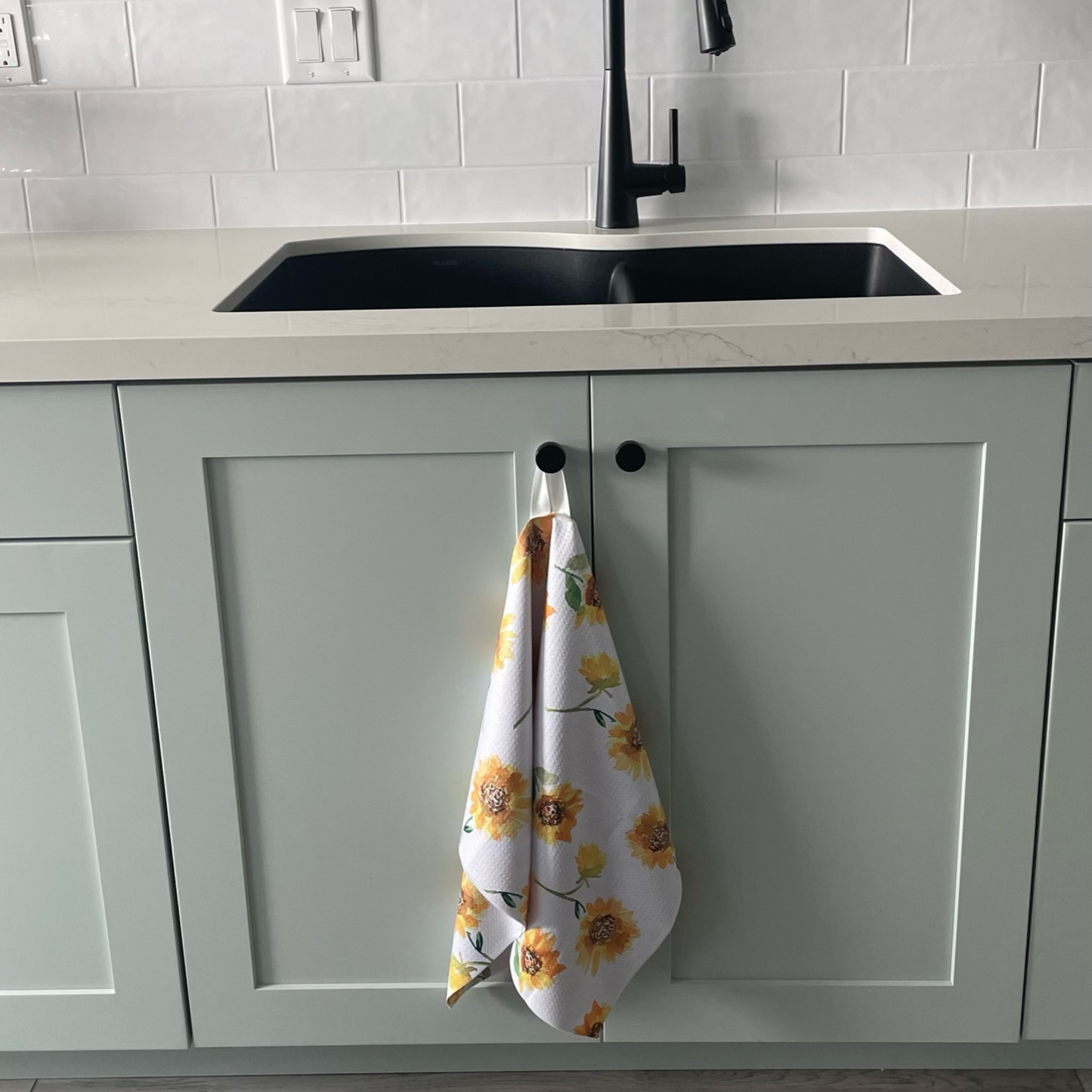 Marilyn's Sunflower Towel