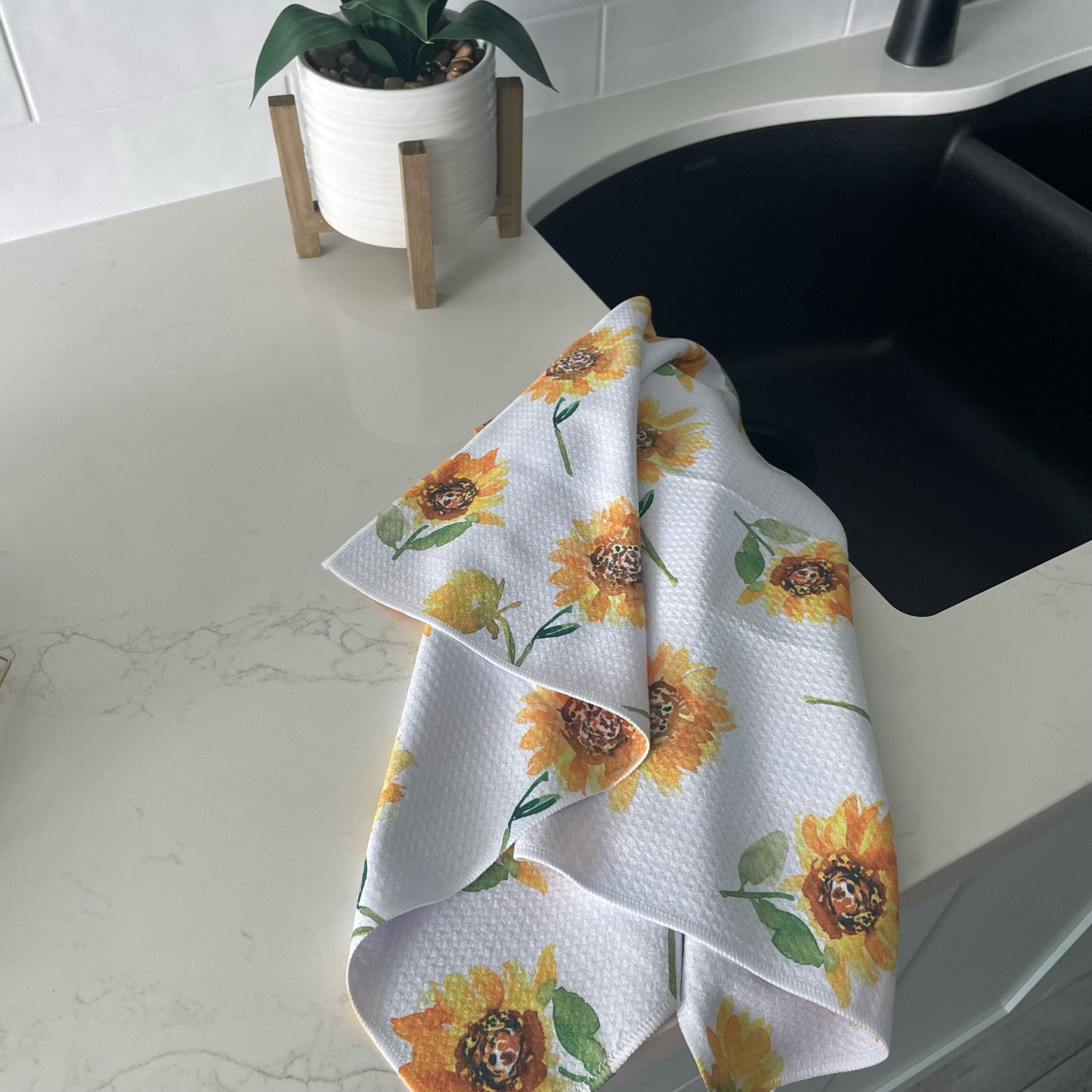 Marilyn's Sunflower Towel