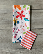 Load image into Gallery viewer, Funky Floral Towel
