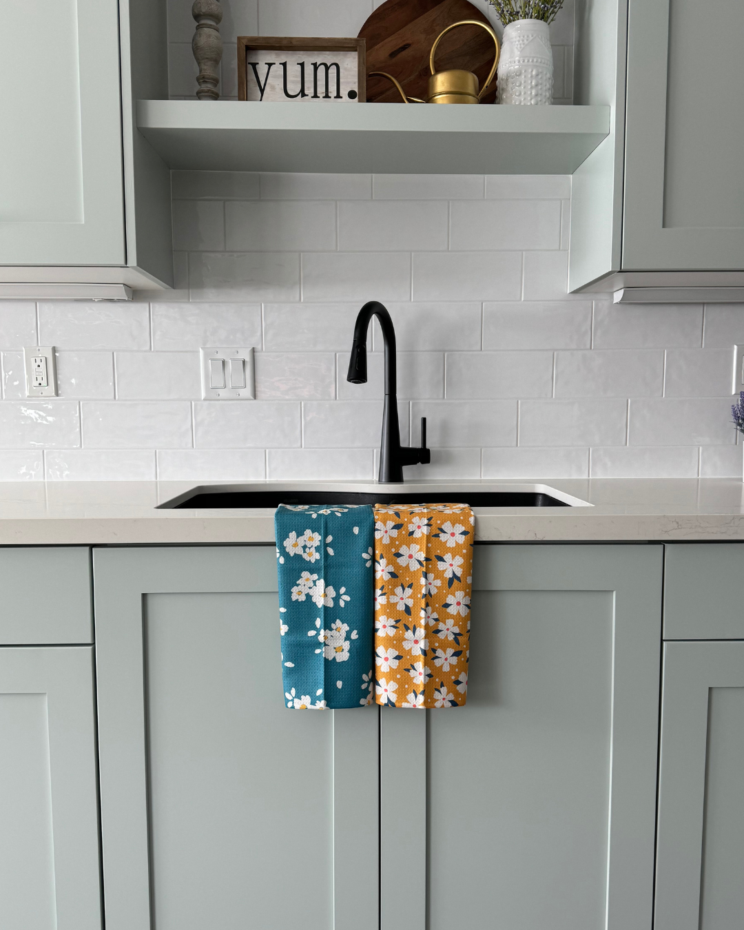 Deep Turquoise Floral Bliss Towel