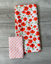 Load image into Gallery viewer, Red Poppy Towel
